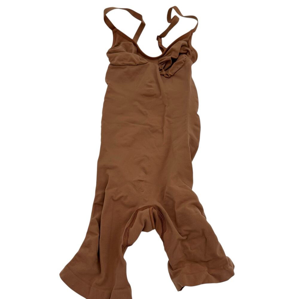 Skims Seamless Sculpting Mid Thigh Bodysuit NWOT Size XS